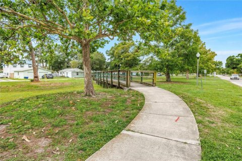 Casa en venta en Gulfport, Florida, 3 dormitorios, 97.83 m2 № 2151509 - foto 2