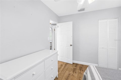 Casa en venta en Gulfport, Florida, 3 dormitorios, 97.83 m2 № 2151509 - foto 21