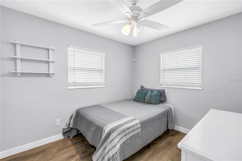 Casa en venta en Gulfport, Florida, 3 dormitorios, 97.83 m2 № 2151509 - foto 20