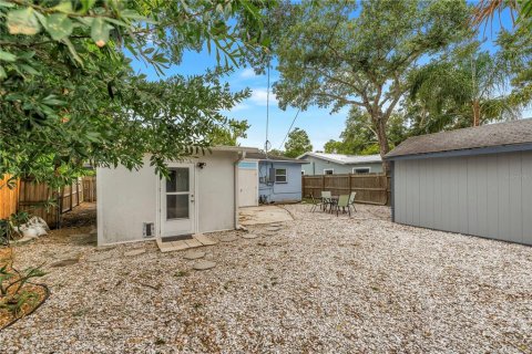 Casa en venta en Gulfport, Florida, 3 dormitorios, 97.83 m2 № 2151509 - foto 25