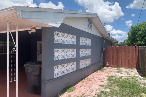 Villa ou maison à vendre à Winter Haven, Floride: 4 chambres, 141.21 m2 № 2148785 - photo 6