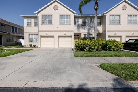 Townhouse in Sarasota, Florida 3 bedrooms, 138.33 sq.m. № 1750148 - photo 2