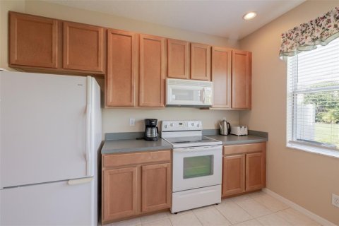 Townhouse in Sarasota, Florida 3 bedrooms, 138.33 sq.m. № 1750148 - photo 12