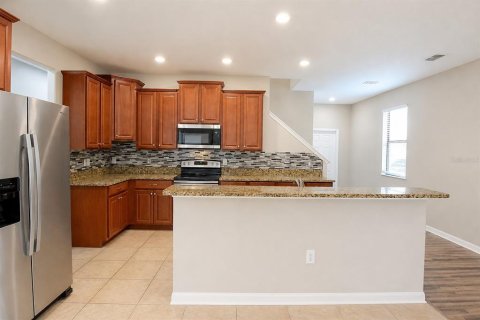 House in Tampa, Florida 3 bedrooms, 224.45 sq.m. № 2200525 - photo 6