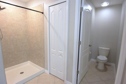 House in Tampa, Florida 3 bedrooms, 224.45 sq.m. № 2200525 - photo 30