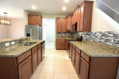 House in Tampa, Florida 3 bedrooms, 224.45 sq.m. № 2200525 - photo 7