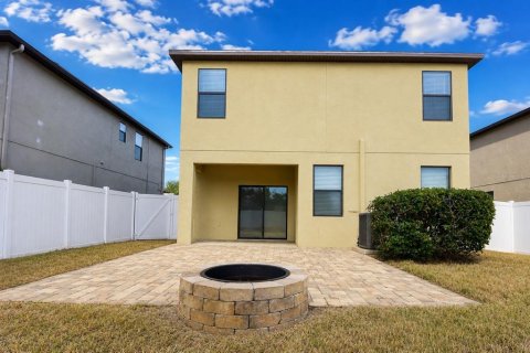 House in Tampa, Florida 3 bedrooms, 224.45 sq.m. № 2200525 - photo 3