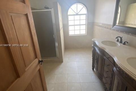 Condominio en alquiler en Miami Lakes, Florida, 2 dormitorios, 130.53 m2 № 2030630 - foto 14