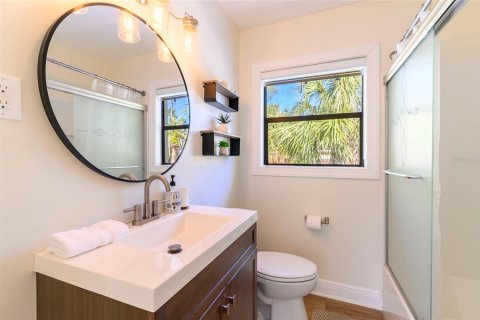Casa en venta en Clearwater, Florida, 4 dormitorios, 156.91 m2 № 1508584 - foto 24