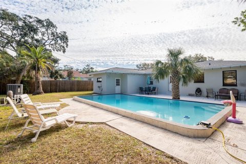 Casa en venta en Clearwater, Florida, 4 dormitorios, 156.91 m2 № 1508584 - foto 29