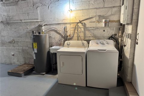 Снять в аренду виллу или дом в Майами, Флорида 3 спальни, 140.65м2, № 1991550 - фото 5