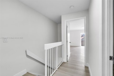 Townhouse in Miami, Florida 3 bedrooms, 141.49 sq.m. № 1814731 - photo 26