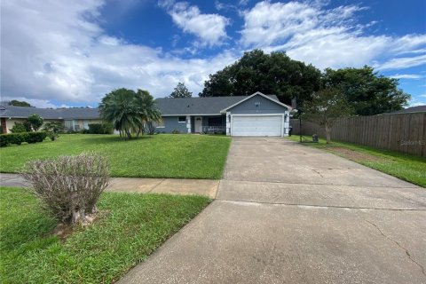 Villa ou maison à vendre à Orlando, Floride: 3 chambres, 146.79 m2 № 1639875 - photo 2