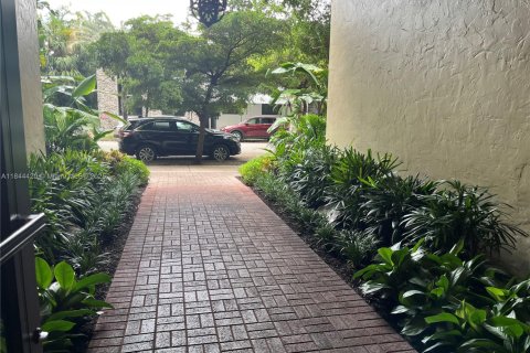Copropriété à louer à Coral Gables, Floride: 2 chambres, 102.1 m2 № 1839634 - photo 20