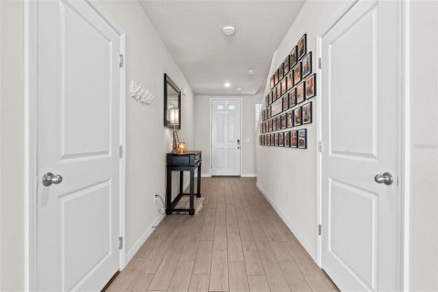 Casa en venta en Zephyrhills, Florida, 3 dormitorios, 182.46 m2 № 1573139 - foto 3