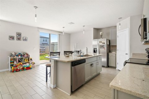 Casa en venta en Zephyrhills, Florida, 3 dormitorios, 182.46 m2 № 1573139 - foto 14