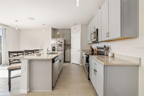 Casa en venta en Zephyrhills, Florida, 3 dormitorios, 182.46 m2 № 1573139 - foto 12