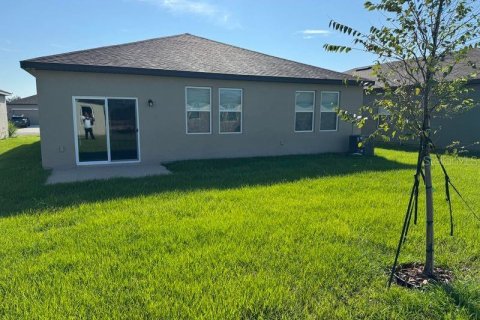 Casa en alquiler en Winter Haven, Florida, 3 dormitorios, 149.11 m2 № 1919935 - foto 12