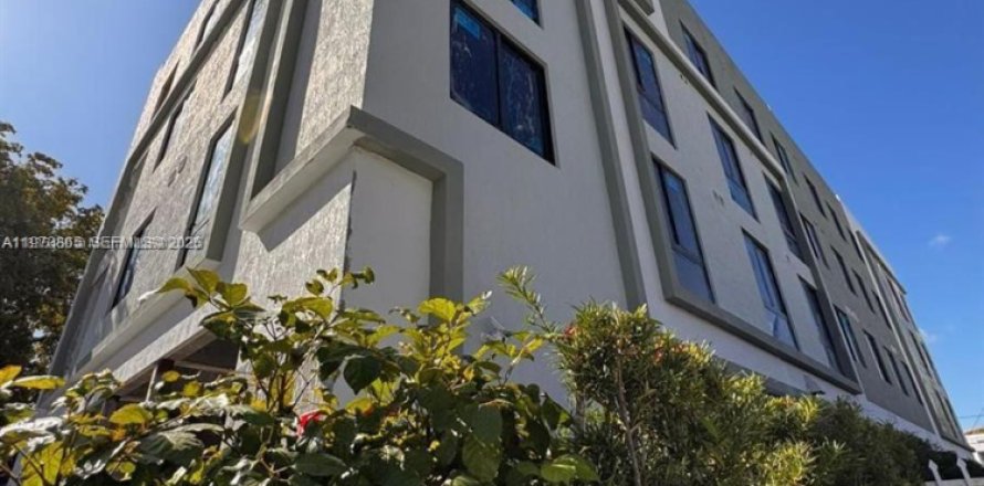 Estudio en Miami, Florida № 2032707