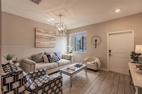 Touwnhouse à vendre à Homestead, Floride: 3 chambres, 120.96 m2 № 1965347 - photo 3