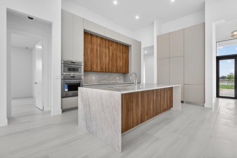 Купить виллу или дом в Локсахатчи-Гроувс, Флорида 3 комнаты, 250.28м2, № 2085226 - фото 16