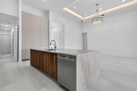 Купить виллу или дом в Локсахатчи-Гроувс, Флорида 3 комнаты, 250.28м2, № 2085226 - фото 22