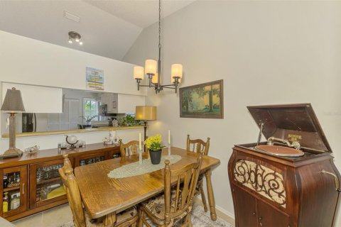 Купить кондоминиум в Венеция, Флорида 5 комнат, 90.12м2, № 1622764 - фото 25