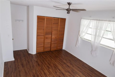 House in Winter Haven, Florida 3 bedrooms, 133.13 sq.m. № 1824965 - photo 4