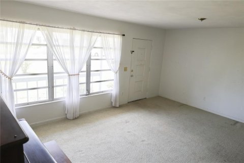 House in Winter Haven, Florida 3 bedrooms, 133.13 sq.m. № 1824965 - photo 16