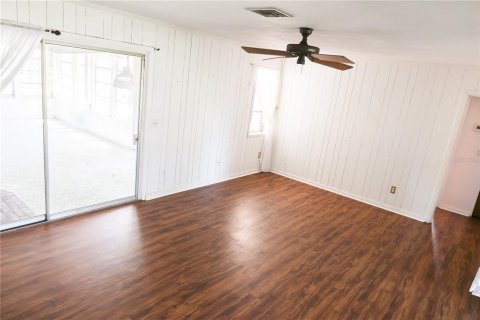 House in Winter Haven, Florida 3 bedrooms, 133.13 sq.m. № 1824965 - photo 7