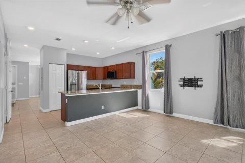 Touwnhouse à vendre à West Palm Beach, Floride: 3 chambres, 139.26 m2 № 2410731 - photo 27