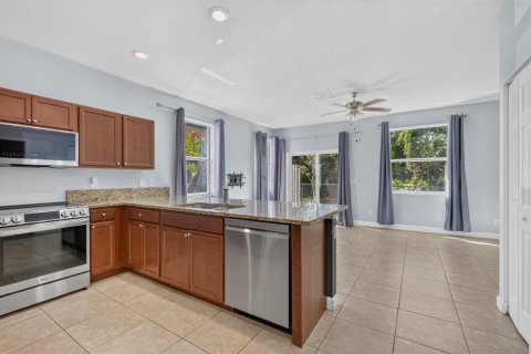 Touwnhouse à vendre à West Palm Beach, Floride: 3 chambres, 139.26 m2 № 2410731 - photo 21