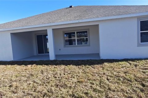 House in Palm Coast, Florida 3 bedrooms, 231.05 sq.m. № 2114697 - photo 12