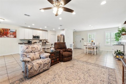 Casa en venta en Mascotte, Florida, 3 dormitorios, 148.64 m2 № 1746433 - foto 12