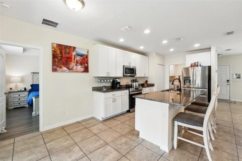 Casa en venta en Mascotte, Florida, 3 dormitorios, 148.64 m2 № 1746433 - foto 17