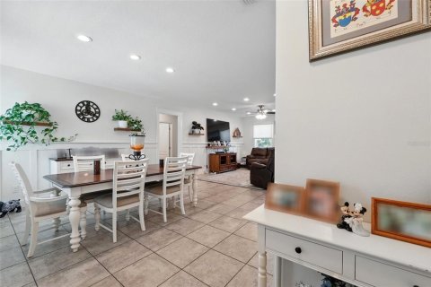 Casa en venta en Mascotte, Florida, 3 dormitorios, 148.64 m2 № 1746433 - foto 4