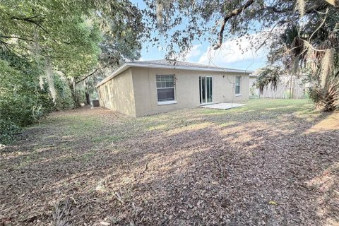 House in Apopka, Florida 4 bedrooms, 142.14 sq.m. № 2306750 - photo 26