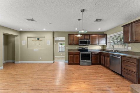 Casa en venta en Apopka, Florida, 2 dormitorios, 105.63 m2 № 1767899 - foto 8