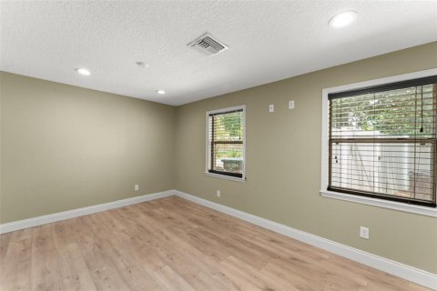 Casa en venta en Apopka, Florida, 2 dormitorios, 105.63 m2 № 1767899 - foto 10
