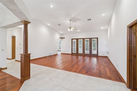 Villa ou maison à vendre à Clermont, Floride: 3 chambres, 258.08 m2 № 2105880 - photo 2