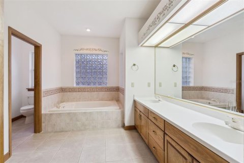 Villa ou maison à vendre à Clermont, Floride: 3 chambres, 258.08 m2 № 2105880 - photo 18