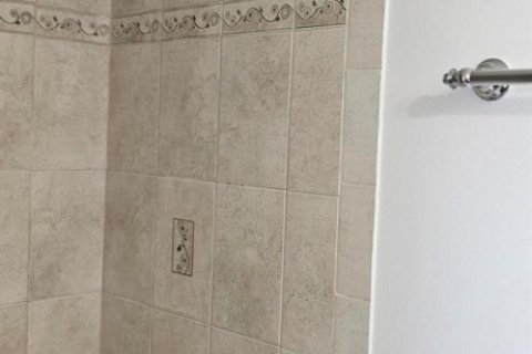 Condo in Royal Palm Beach, Florida, 2 bedrooms № 2190770 - photo 6