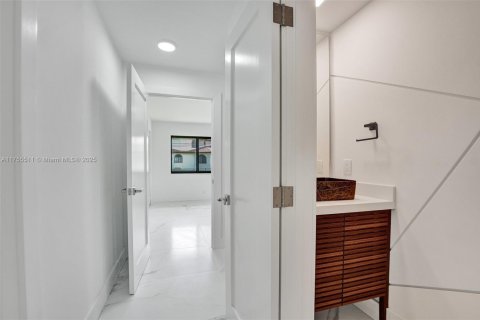 Casa en venta en Plantation, Florida, 3 dormitorios, 226.87 m2 № 1704046 - foto 28