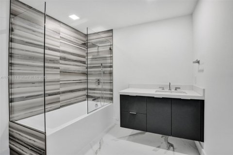 Casa en venta en Plantation, Florida, 3 dormitorios, 226.87 m2 № 1704046 - foto 26