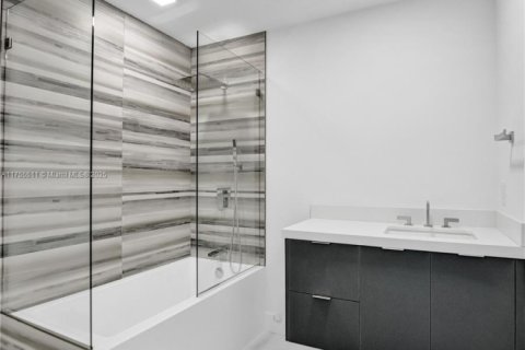 Casa en venta en Plantation, Florida, 3 dormitorios, 226.87 m2 № 1704046 - foto 25