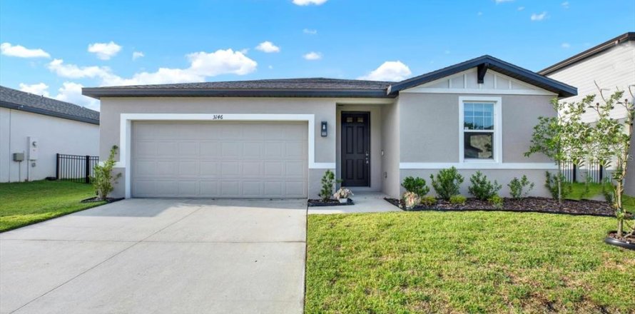 House in Zephyrhills, Florida 4 bedrooms, 171.78 sq.m. № 1911883