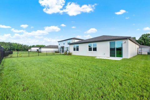 House in Zephyrhills, Florida 4 bedrooms, 171.78 sq.m. № 1911883 - photo 19