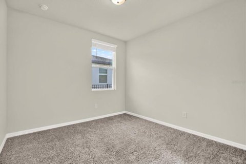 House in Zephyrhills, Florida 4 bedrooms, 171.78 sq.m. № 1911883 - photo 13