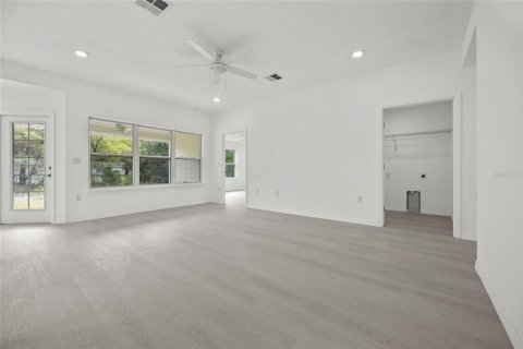 House in Hawthorne, Florida 3 bedrooms, 134.06 sq.m. № 1608522 - photo 4