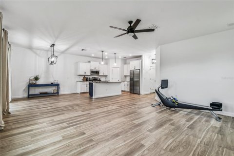 Casa en venta en Land O' Lakes, Florida, 4 dormitorios, 257.8 m2 № 1909859 - foto 27